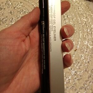 it cosmetics No-Tug Waterproof Gel Eyeliner - Black